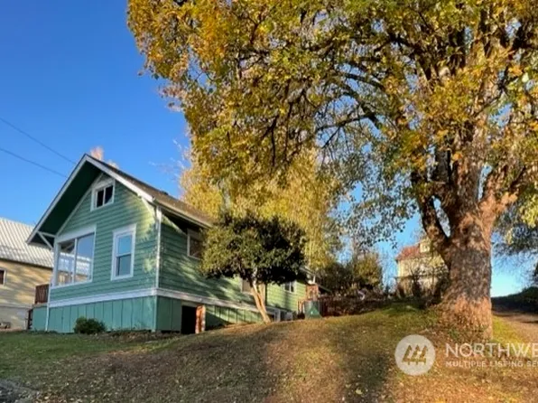 1503 First Street W, South Bend, WA 98586