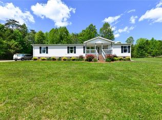 1323 Denny Rd, King, NC 27021