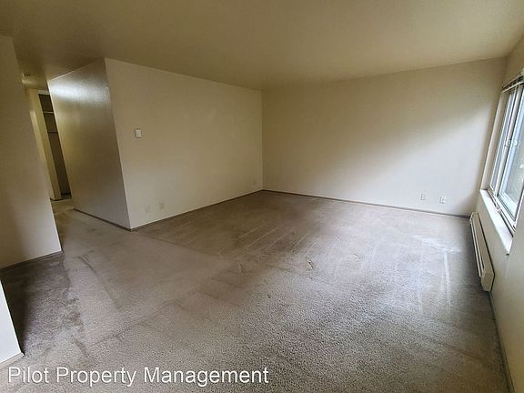 2nd image of 5512 15th Ave NE #17466582