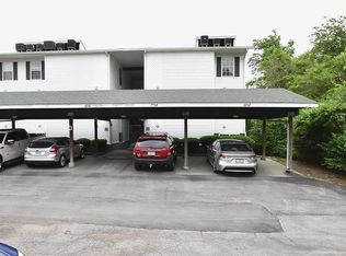 6956 N Olive St, Kansas City, MO 64118