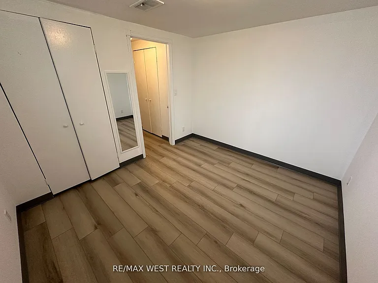 999 Caledonia Rd #BASEMENT — Photo 14