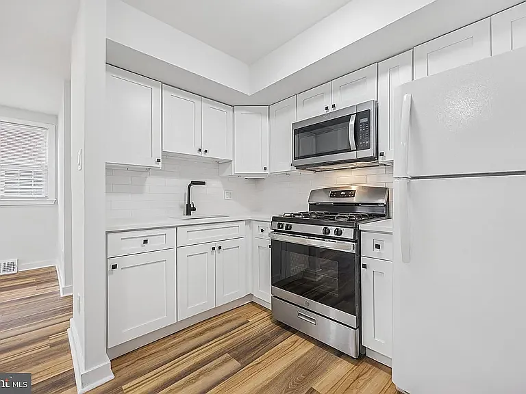 7028 Valley Ave #1 — Photo 3
