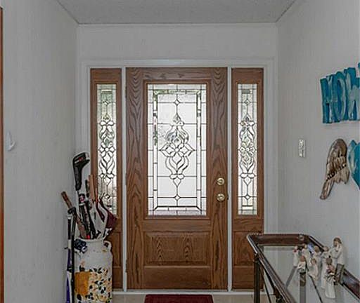 3rd image of 1900 Foxbriar Dr