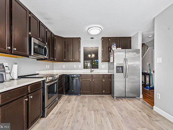 5th image of 7710 Baird Ct