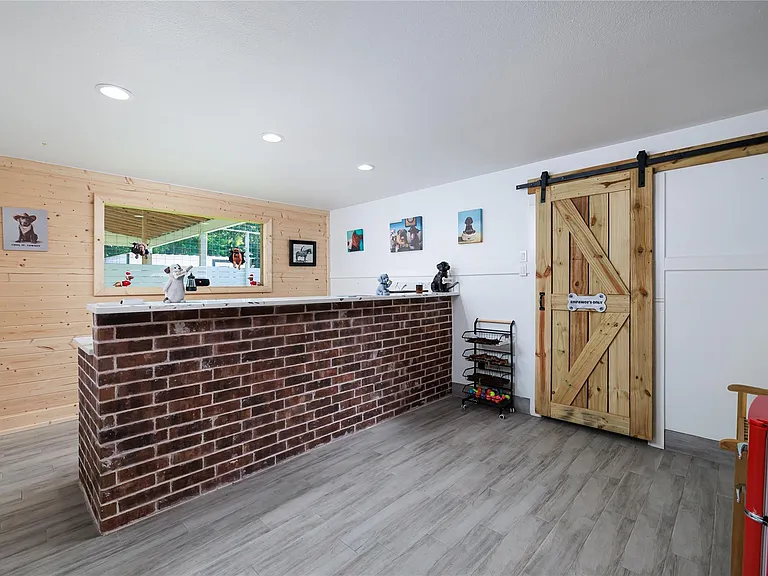 12826 Hill Dr — Photo 3