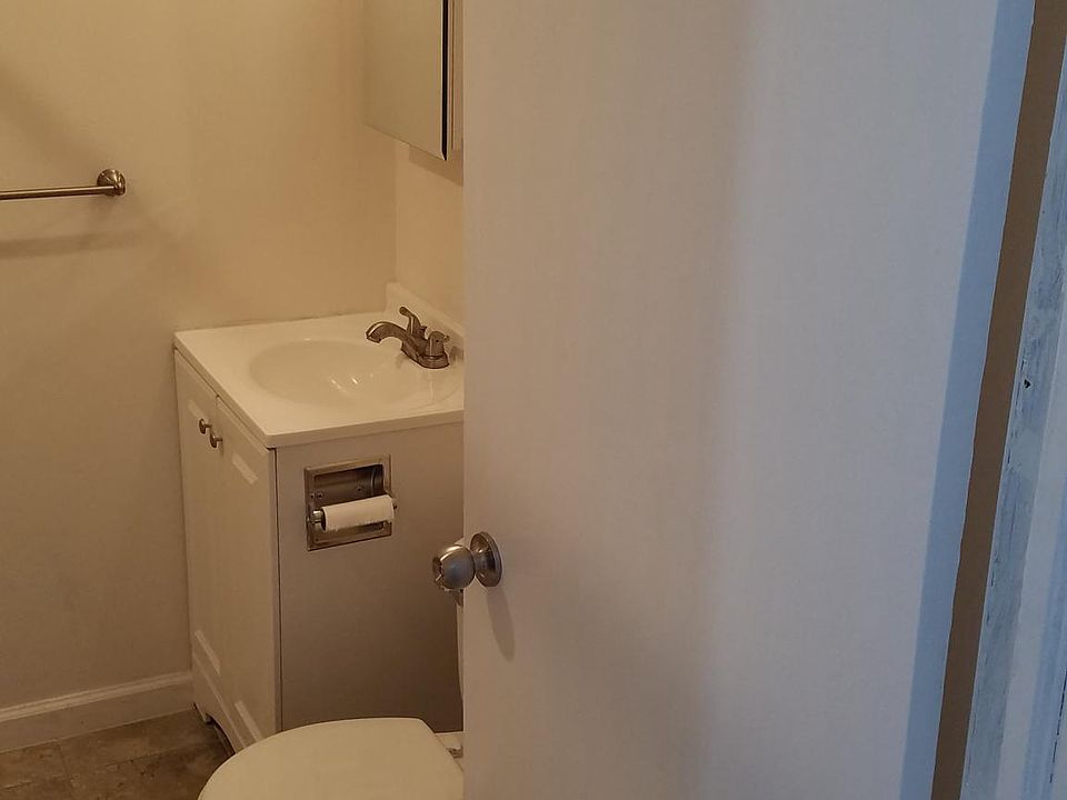Main floor bathroom