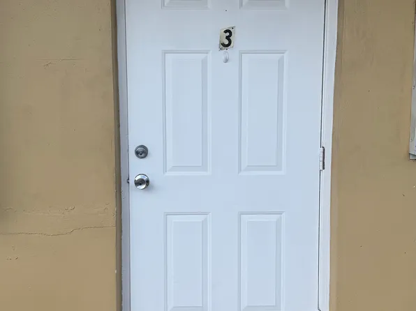 125 W 10th St #3, Hialeah, FL 33010