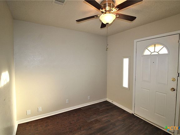 2nd image of 809 Jefferis Ave