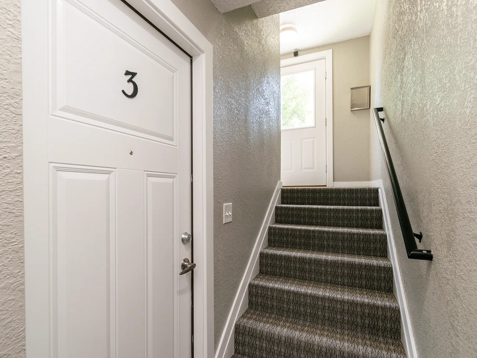 2 bed, 850 sqft, $850 — Photo 2