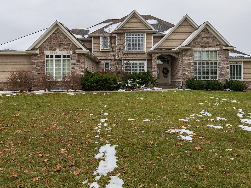 1st image of 7743 Crooked Cove St