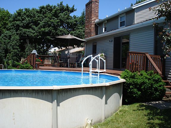 backyard pool/deck