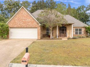 151 Rockbridge Cir, Clinton, MS 39056