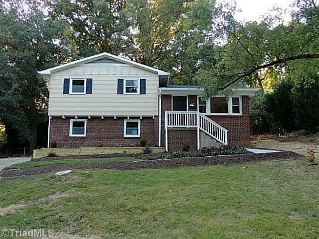 1st image of 2907 Fairfield Ave