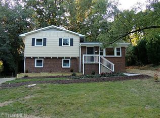 2907 Fairfield Ave, Greensboro, NC 27408
