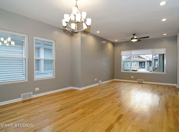 2nd image of 1515 N Lawler Ave