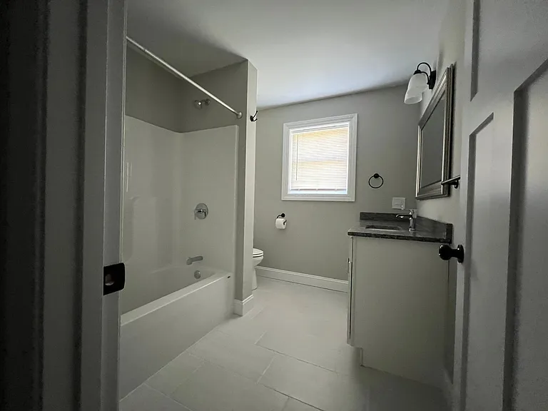 2nd Full Bathroom