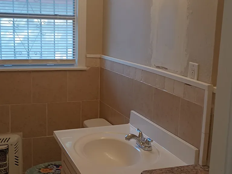 3717 Myrtle St — Photo 10
