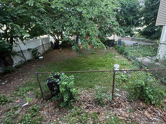 3rd image of 164 S 10th St #1