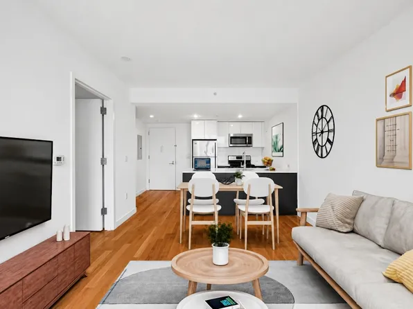 316 Bergen Street image 1 of 18