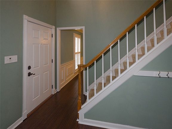 2nd image of 8531 Brittany Ct N