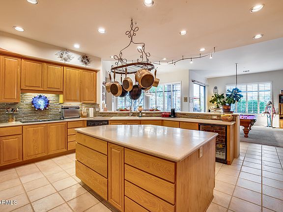 4th image of 8300 E DIXILETA Drive #253