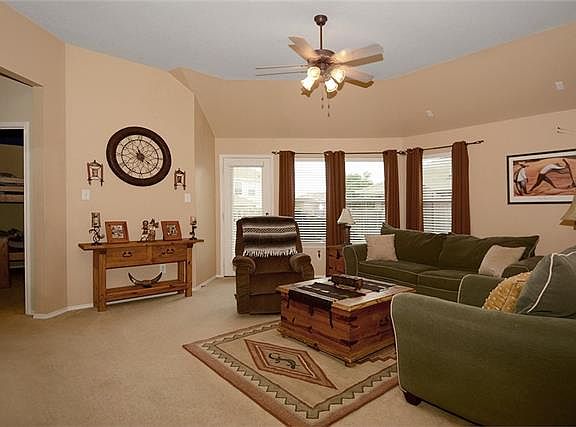 2nd image of 5129 Blackwood Dr