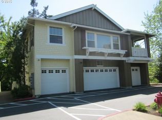 8373 SW 24th Ave, Portland, OR 97219