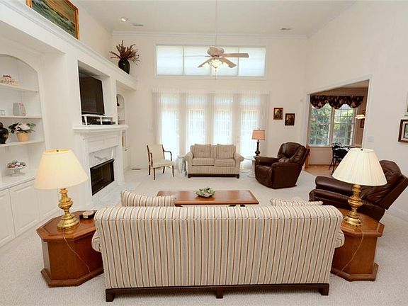 5th image of 1516 Chandon Cres