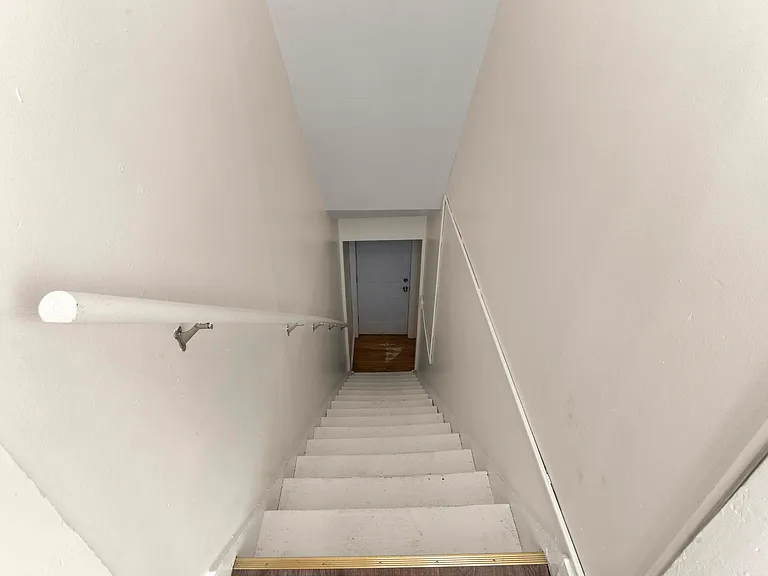 32 N Chestnut St #103 — Photo 15