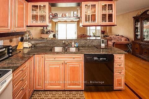 2nd image of 59 Verne Cres