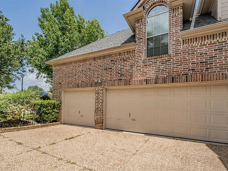 1335 Bradford Dr — Photo 20