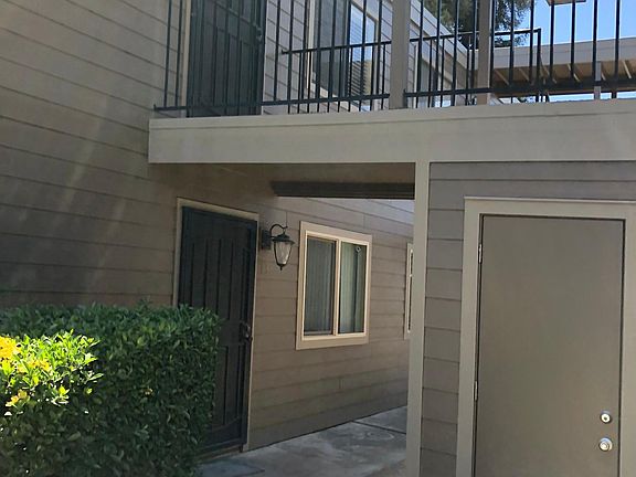 5th image of 2004 Ahern St APT 22