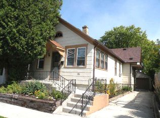 811 N 4th St, Sheboygan, WI 53081