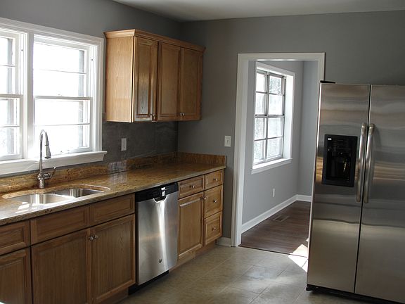 5th image of 1161 Tamarack Trl