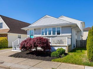 410 N Huntington Ave, Margate, NJ 08402