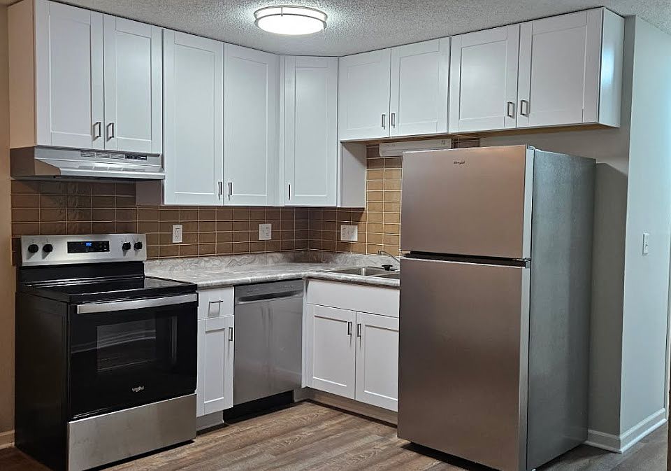 1st image of 832 Wentworth Ave APT 3