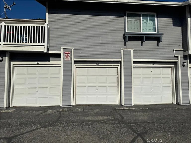 1784 Shady Oaks Ct — Photo 15