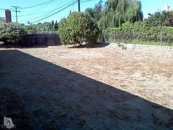 5th image of 806 Rosewood Ave