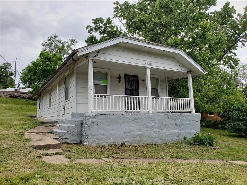 1st image of 1126 Stine Ln