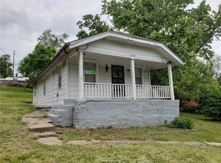 1126 Stine Ln, Kansas City, KS 66103