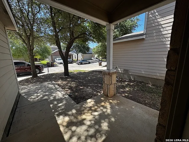 3 bed, 2.5 bath, 1812 sqft, $1,595 — Photo 4