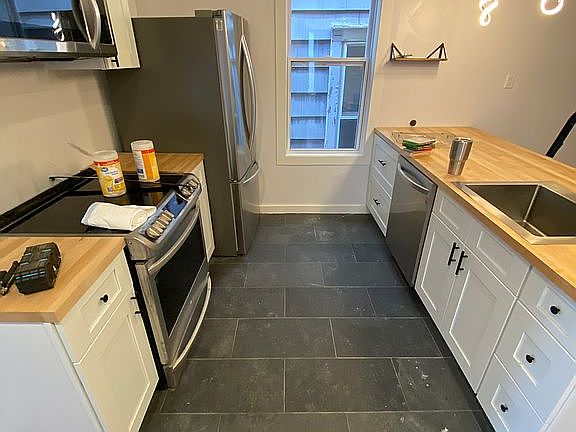 5th image of 88 Courtney Ave