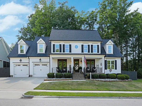 2110 Tordelo Pl, Apex, NC 27502