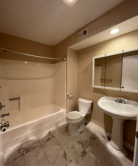 2920 Luciernaga St #103 — Photo 15