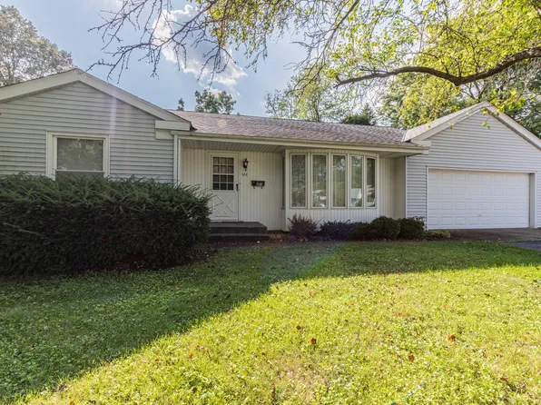 520 Erickson Dr S, Princeton, IL 61356