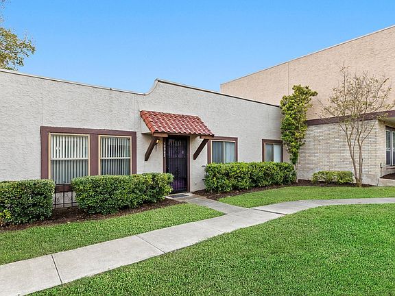 2nd image of 10963 CROWN PARK
