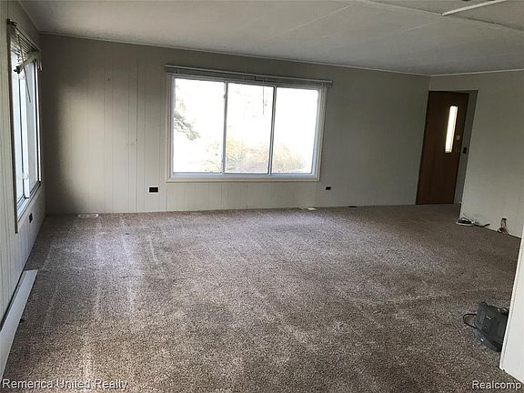 2nd image of 2642 Shelly Ave