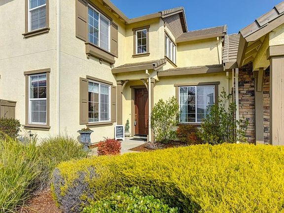 3rd image of 6218 Edgehill Dr