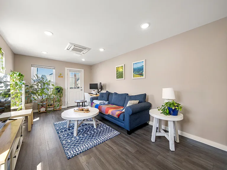 146 Congress St #2 — Photo 4