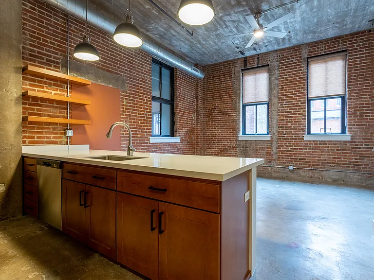 895 Washington St #106 — Photo 1